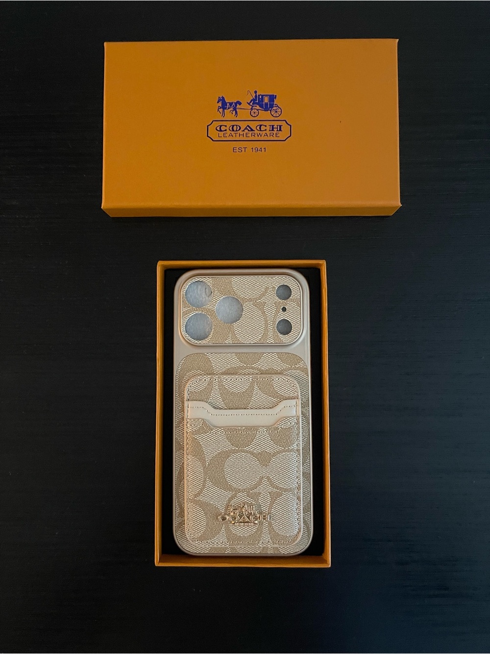 Coach Gold Signature Card Slot Phone Case fit’s iPhone 17 pro max